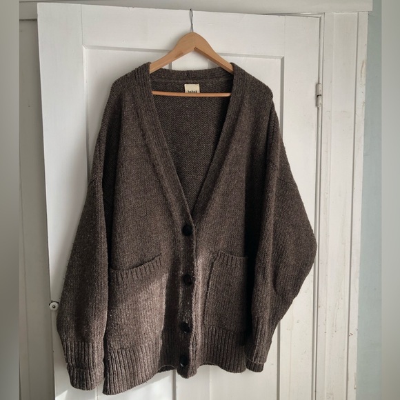 Babaa Sweater - Picture 1 of 11